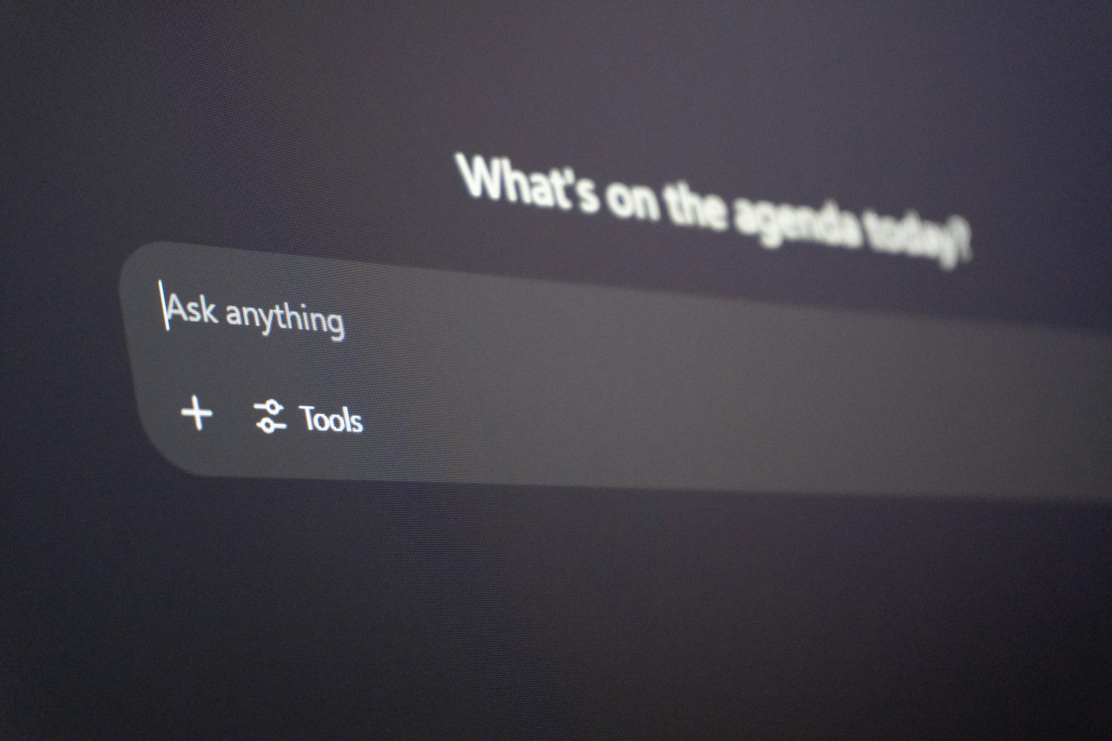 interface d'une intelligence artificielle pour démarrer une conversation avec 
