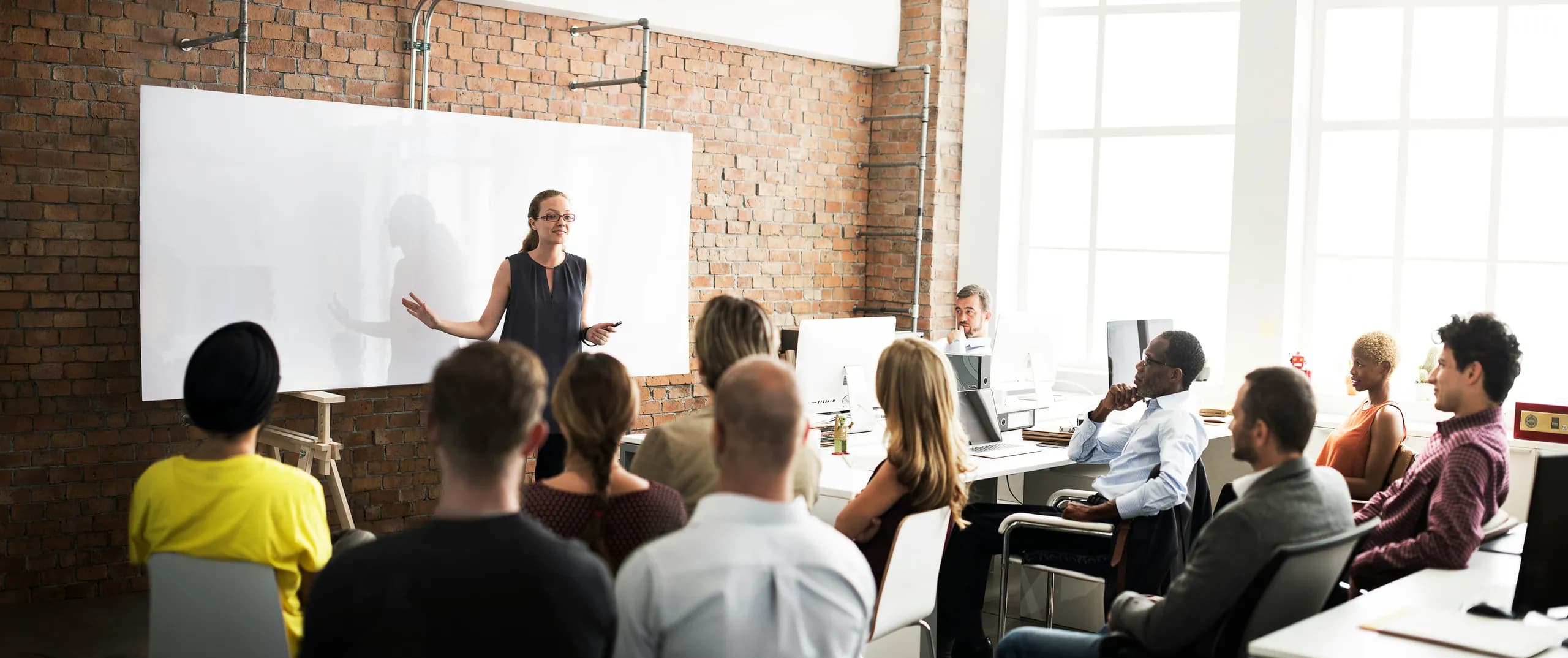 Groupe de personne en formation chez PLB
