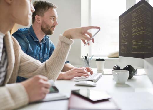 Stagiaire suivant une formation Microsoft Application